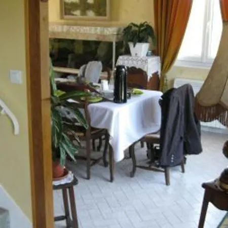 Pavillon Avec Cheminee Et Balcon, Dans Un Village Fleuri Et Calme - Fr-1-585-120 Bed and Breakfast