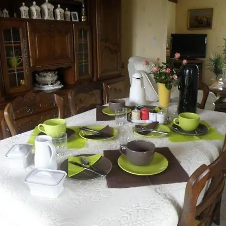 Pavillon Avec Cheminee Et Balcon, Dans Un Village Fleuri Et Calme - Fr-1-585-120 Bed and Breakfast